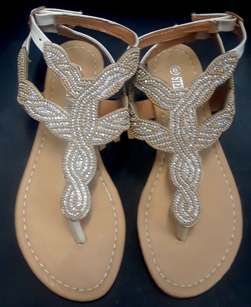 Sandals (MY WHOLE CLOSET IS ANY 2 FOR $15  JUST BUNDLE AND SEND OFFER)